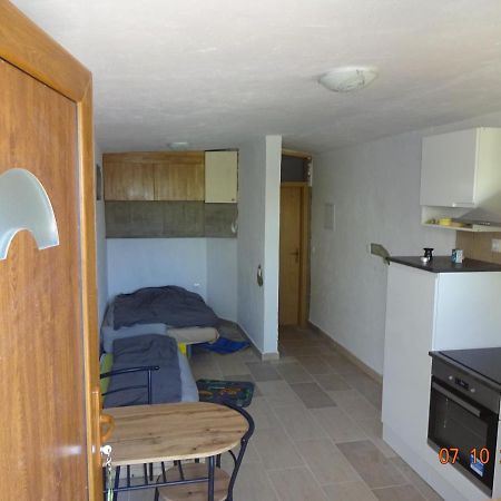 Apartamento Vagon - Studio - Near Btc, Liubliana Exterior foto